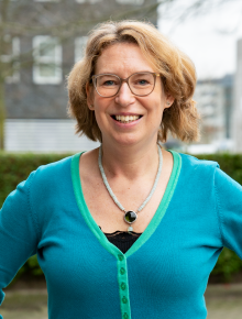 Profielfoto van auteur Dr. Brigit de Jong